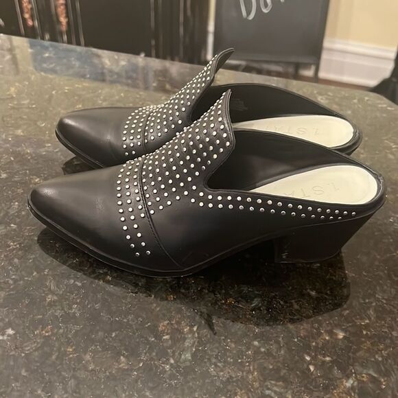 1. State Sz 7.5 Leather Studded Mules EUC - Picture 4 of 8